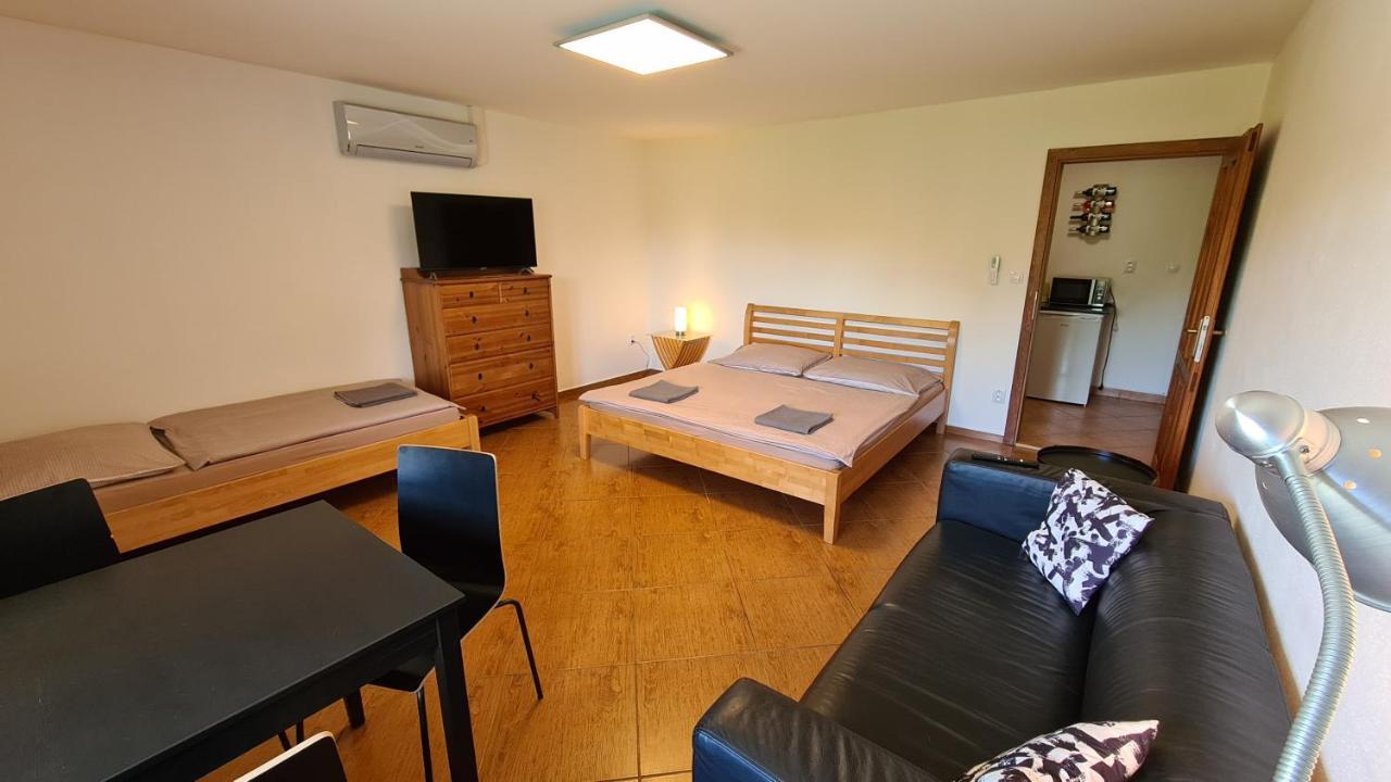 Apartmany Turold מיקולוב מראה חיצוני תמונה
