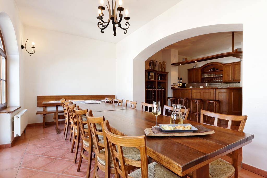 Apartmany Turold מיקולוב מראה חיצוני תמונה